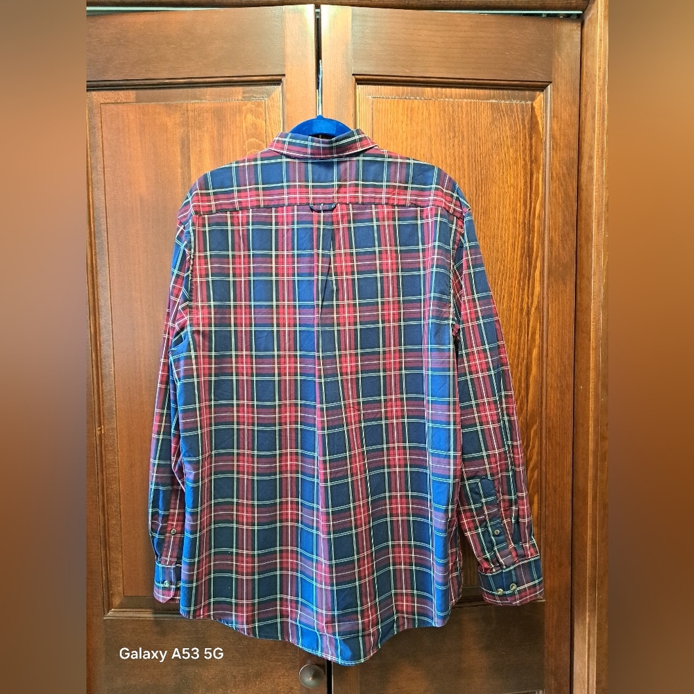 Izod Men's Plaid Button-Down Shirt - Navy & Red - Picture 2 of 4
